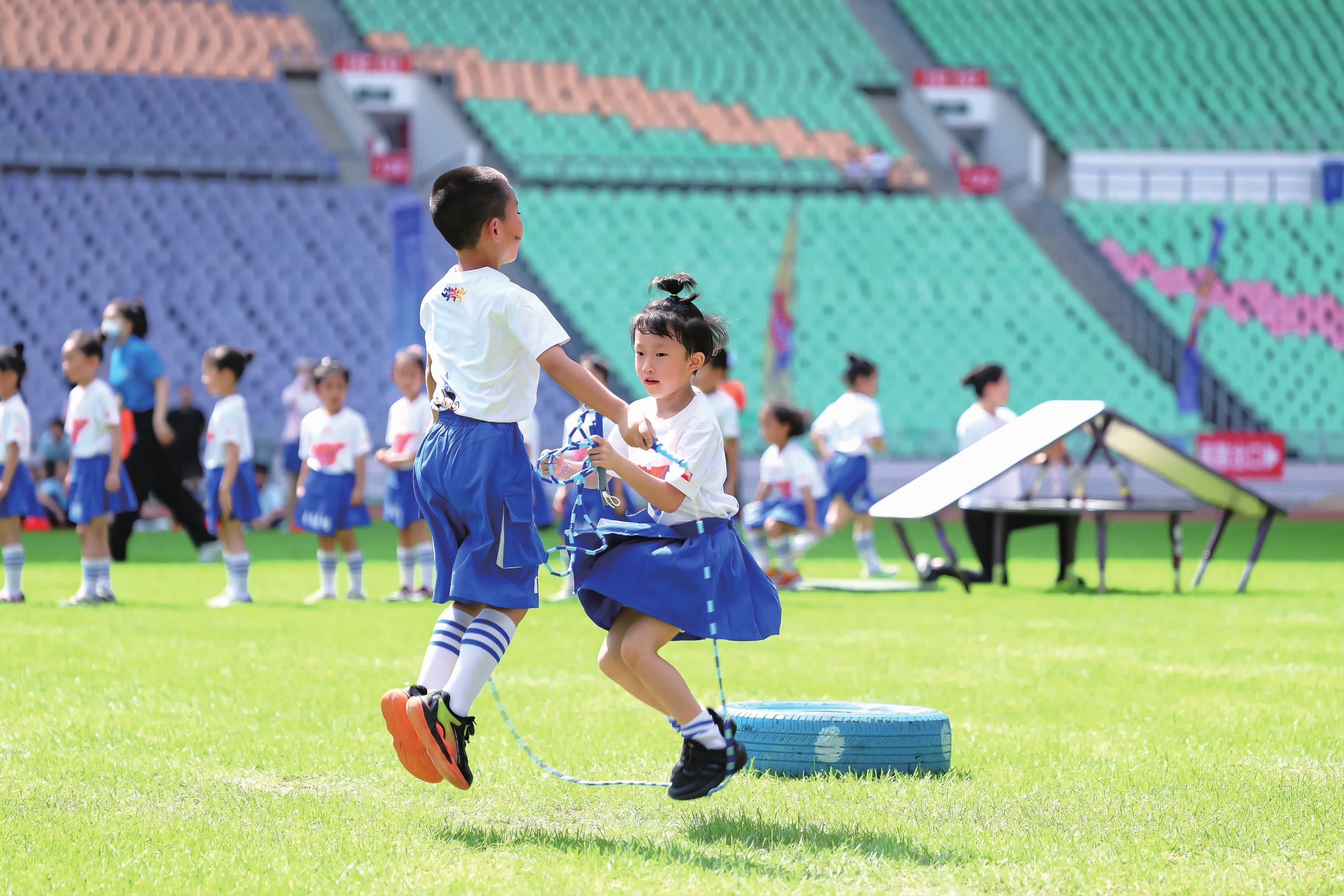 德天空：利物浦正在认真运作冬窗签塞门约，解约金7000万欧元